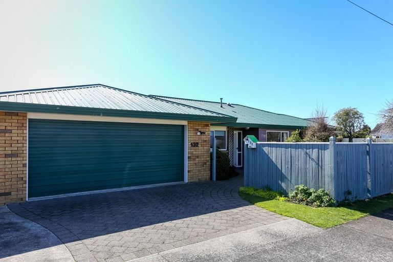 Photo of property in 132 Clawton Street, Westown, New Plymouth, 4310