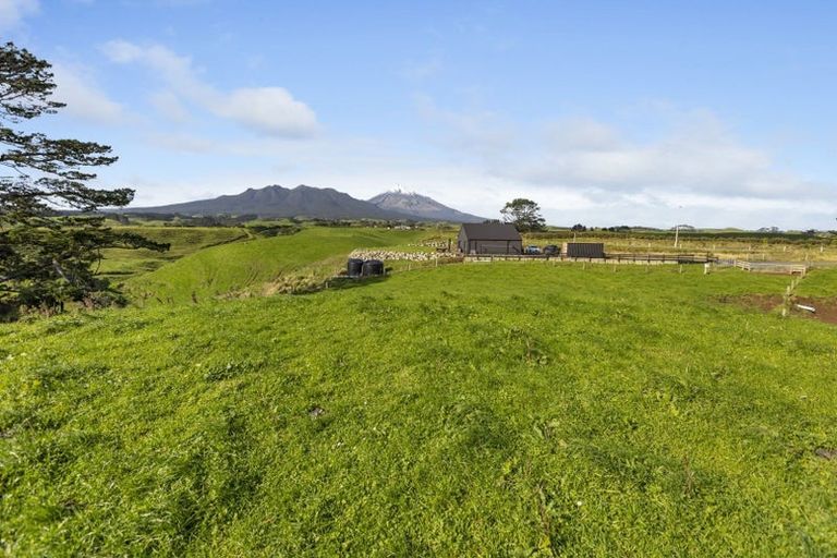 Photo of property in 319 Dover Road, Okato, 4374