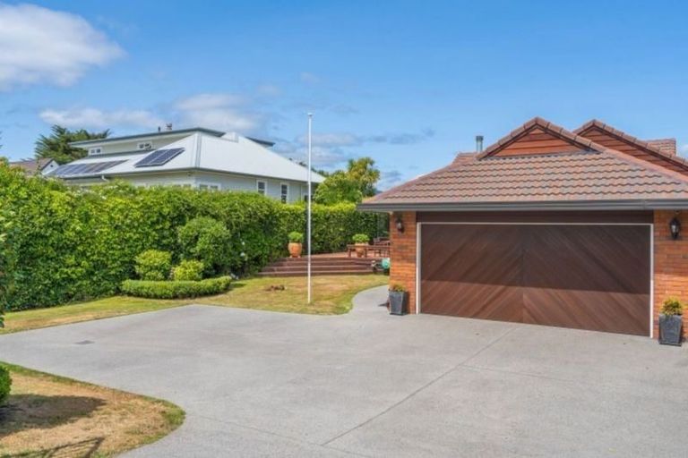 Photo of property in 58 Golf Road, Paraparaumu Beach, Paraparaumu, 5032