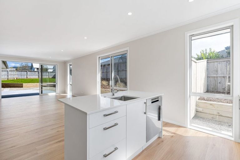 Photo of property in 30 Brigitte View, Snells Beach, 0920