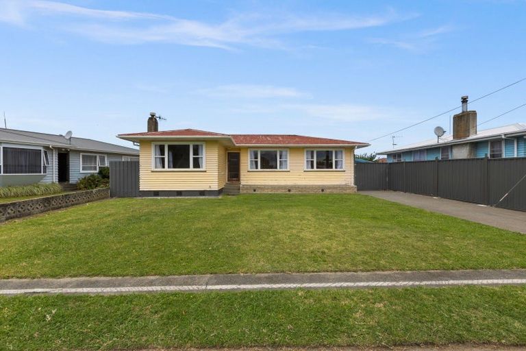 Photo of property in 19 Alexander Avenue, Onekawa, Napier, 4110