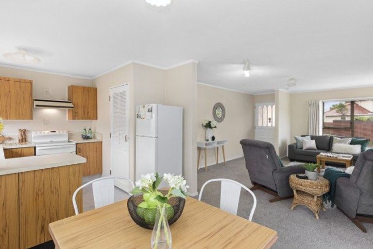 Photo of property in 3/18 Cressy Street, Waterloo, Lower Hutt, 5011