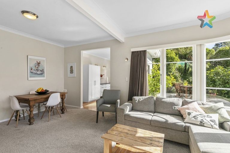 Photo of property in 46 Akatea Road, Korokoro, Lower Hutt, 5012