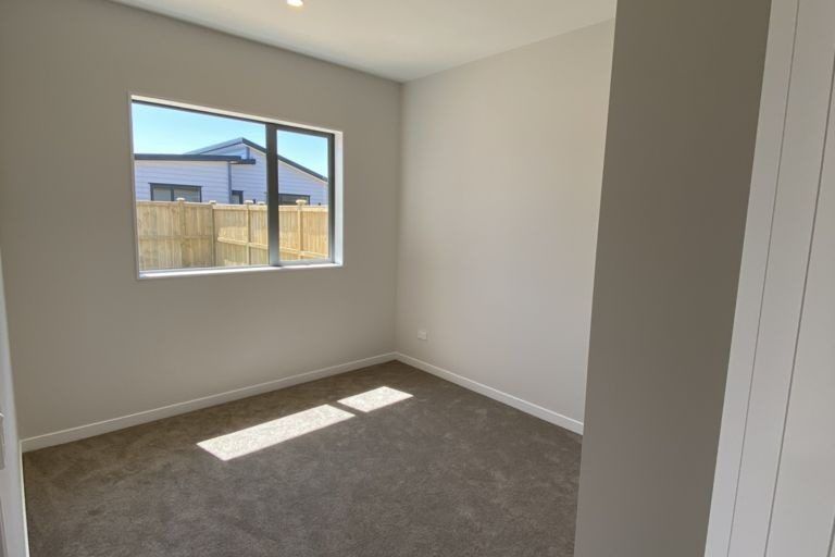 Photo of property in 18 Opoka Street, Takanini, 2110