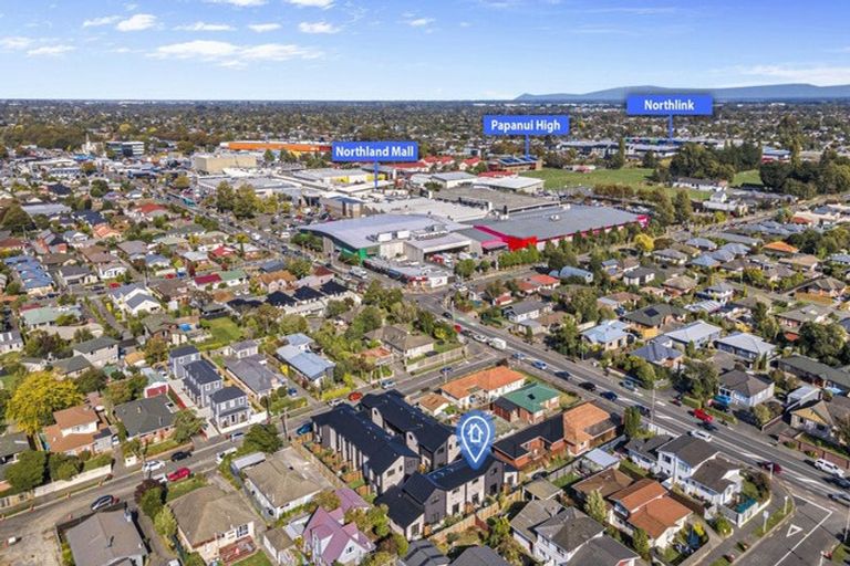 Photo of property in 8/3 Shearer Avenue, Papanui, Christchurch, 8052