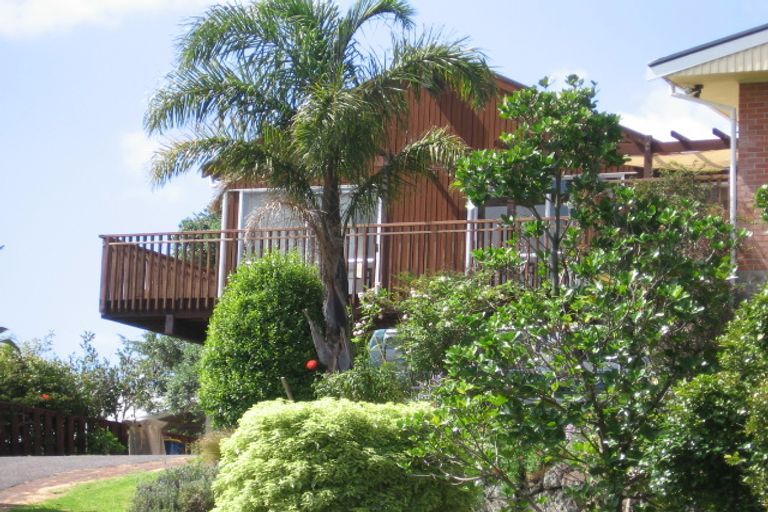 Photo of property in 29 Braemar Road, Castor Bay, Auckland, 0620