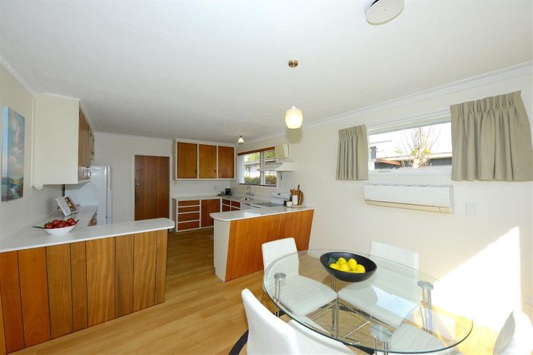 Photo of property in 50 Glenharrow Avenue, Avonhead, Christchurch, 8042