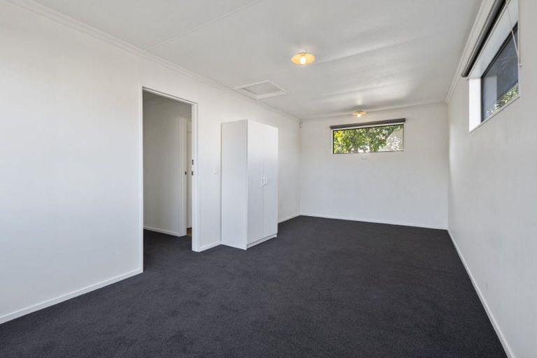 Photo of property in 1 Laurel Place, Awapuni, Palmerston North, 4412