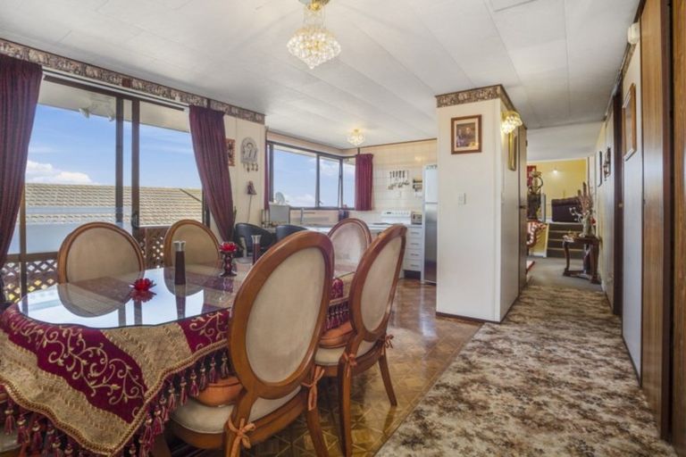 Photo of property in 27 Almora View, Ascot Park, Porirua, 5024