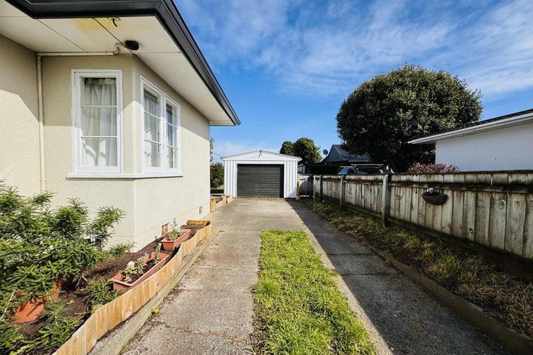 Photo of property in 19 Nottingham Avenue, Awapuni, Palmerston North, 4412