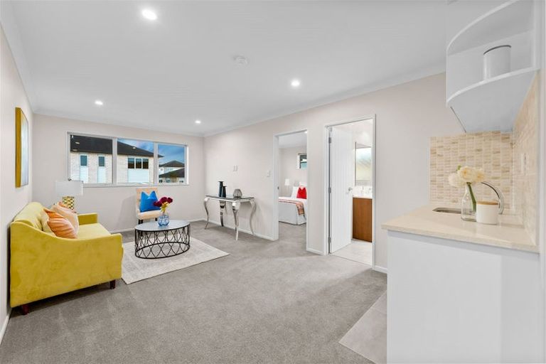 Photo of property in 17 Hughs Way, Flat Bush, Auckland, 2019