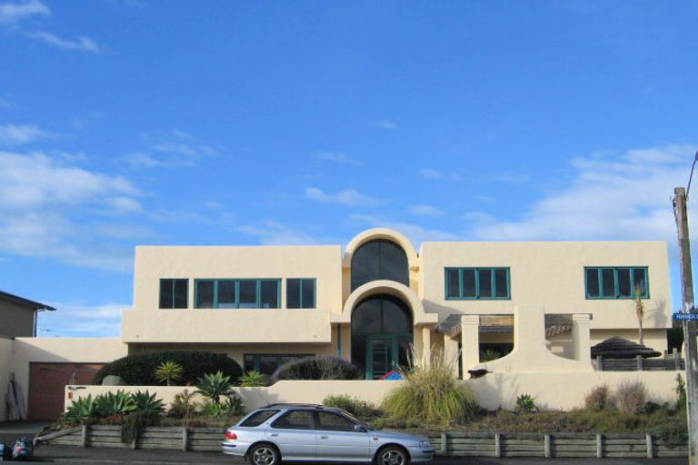 Photo of property in 1 Fenwick Street, Westshore, Napier, 4110