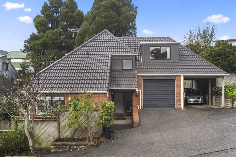 Photo of property in 3/16 Mahara Avenue, Birkenhead, Auckland, 0626