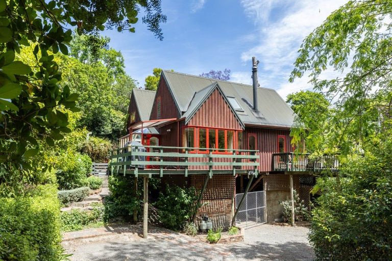 Photo of property in 77 Kopanga Road, Havelock North, 4130