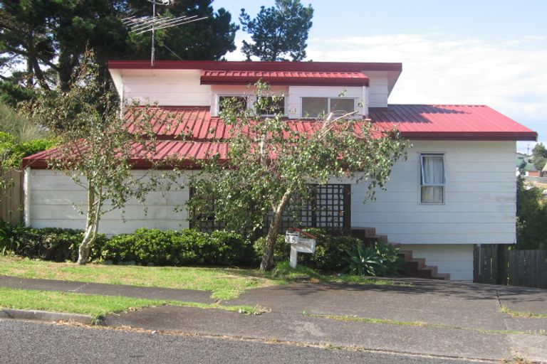 Photo of property in 15 Kitewao Street, Northcote, Auckland, 0627