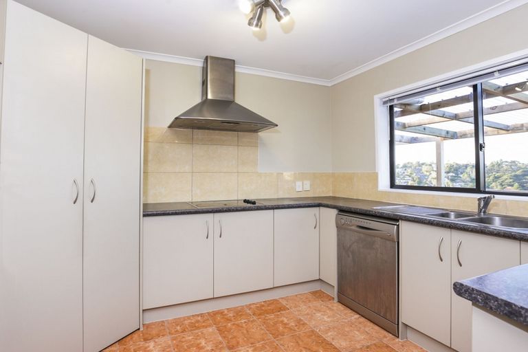 Photo of property in 20 Exotic Place, Massey, Auckland, 0614