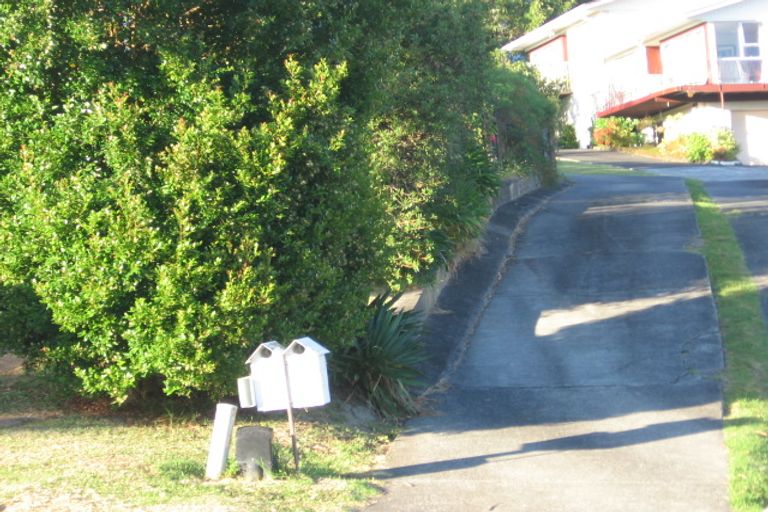 Photo of property in 2/10 Velma Road, Hillcrest, Auckland, 0627