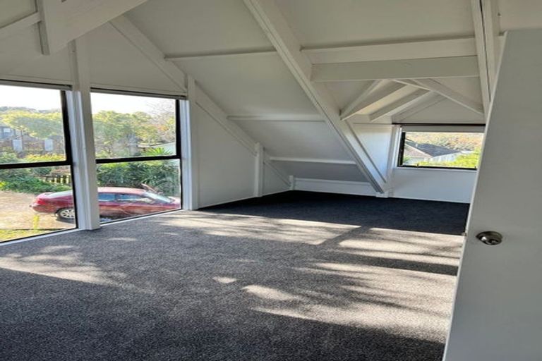 Photo of property in 15 Oreil Avenue, West Harbour, Auckland, 0618