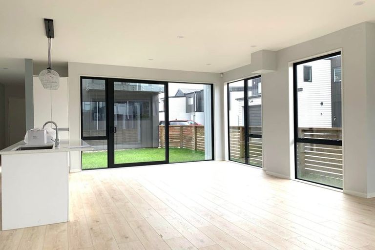 Photo of property in 3 Taiaha Street, Papakura, 2110