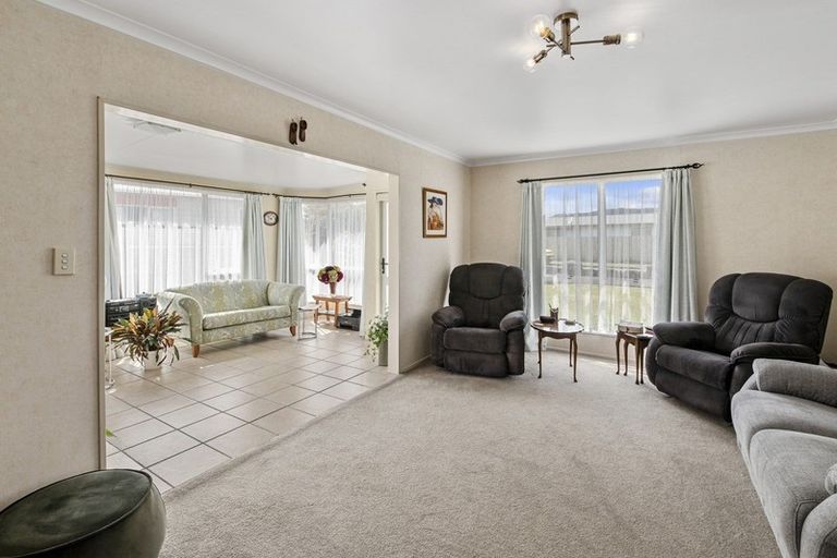 Photo of property in 3 Rimu Street, Levin, 5510