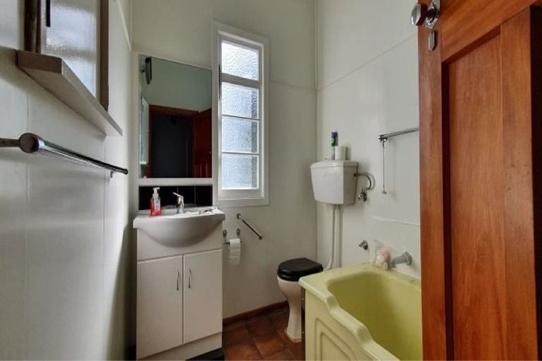 Photo of property in 32 Guyton Street, Whanganui, 4500