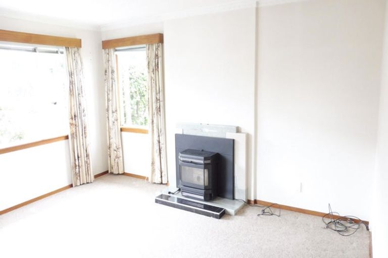 Photo of property in 25 Vancouver Crescent, Wainoni, Christchurch, 8061