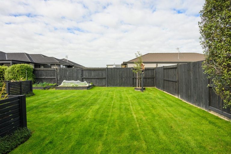 Photo of property in 24 Liberty Grove, Kelvin Grove, Palmerston North, 4414