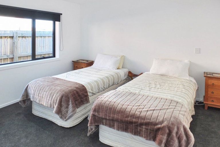 Photo of property in 17 Oxnam Place, Foxton Beach, Foxton, 4815