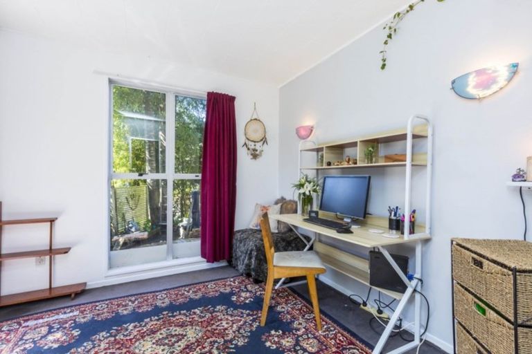 Photo of property in 1/462 Stokes Valley Road, Stokes Valley, Lower Hutt, 5019