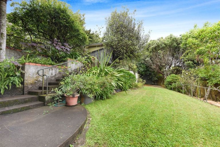 Photo of property in 18 Champion Terrace, Moana, Nelson, 7011