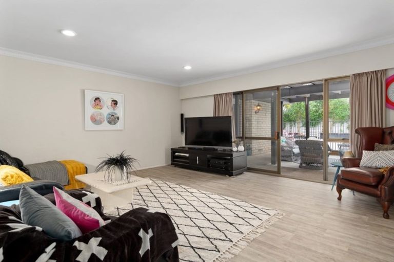 Photo of property in 15 Endeavour Avenue, Welcome Bay, Tauranga, 3112