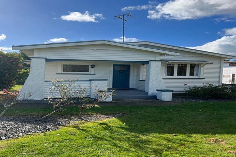 Photo of property in 12 Holyrood Terrace, Waipukurau, 4200