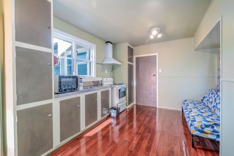 Photo of property in 5 Lyall Place, Bryndwr, Christchurch, 8053