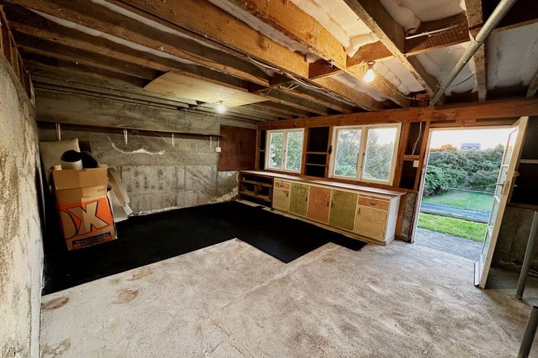 Photo of property in 280 Huatoki Street, Upper Vogeltown, New Plymouth, 4310