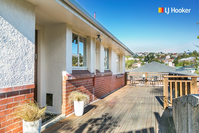 Photo of property in 15 Aberfeldy Street, Lookout Point, Dunedin, 9011