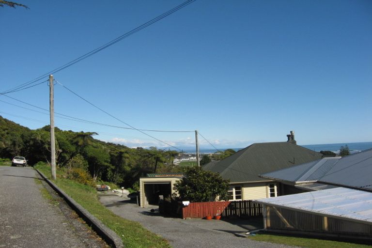 Photo of property in 10 Hinton Road, Karoro, Greymouth, 7805