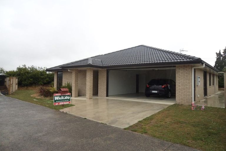 Photo of property in 9 Te Ironui Place, Huntington, Hamilton, 3210