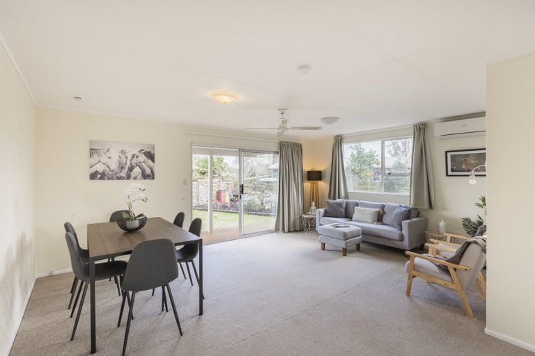 Photo of property in 5 Larch Grove, Paraparaumu, 5032