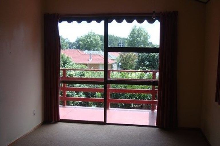 Photo of property in 224 Old Farm Road, Hamilton East, Hamilton, 3216