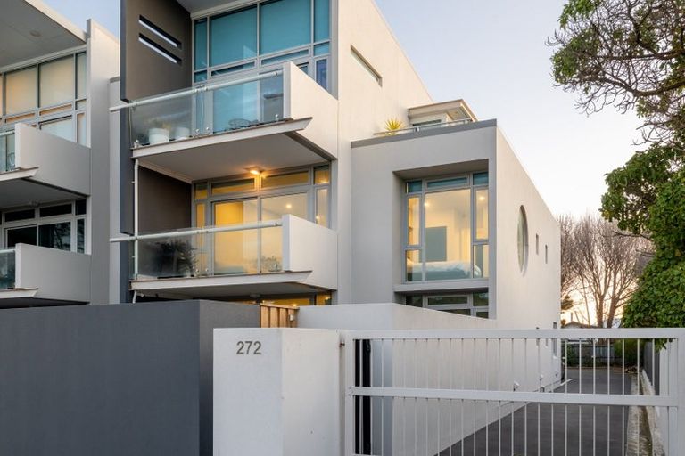 Photo of property in 5/272 Marine Parade, New Brighton, Christchurch, 8061