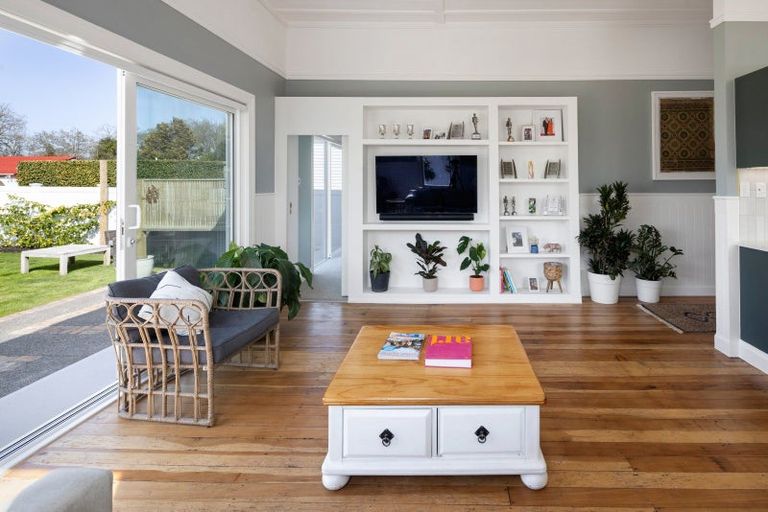 Photo of property in 114 Victoria Street, Cambridge, 3434