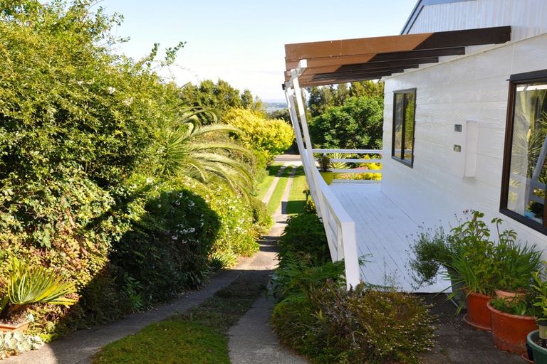 Photo of property in 122 Athenree Road, Athenree, Katikati, 3177