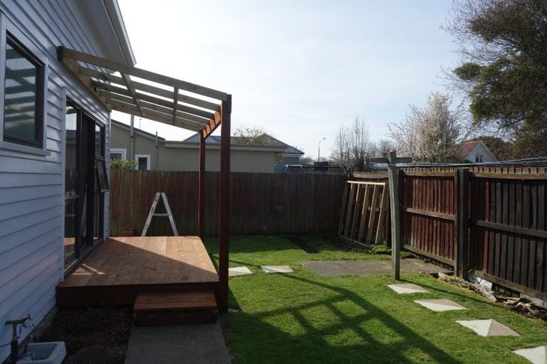 Photo of property in 2/120 Osborne Street, Waltham, Christchurch, 8011