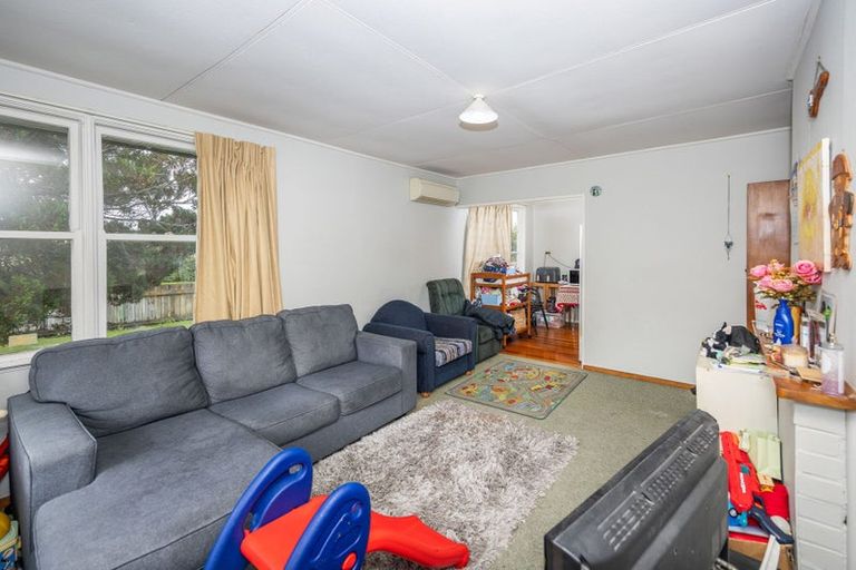 Photo of property in 29 Paul Crescent, Fairfield, Hamilton, 3214