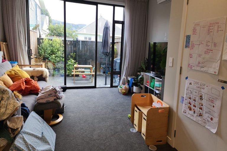 Photo of property in 37 Ron Deal Way, Epuni, Lower Hutt, 5011