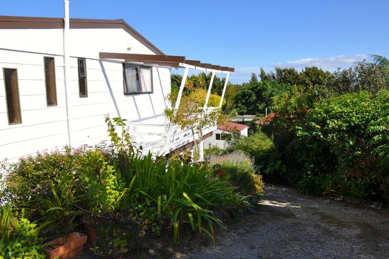 Photo of property in 122 Athenree Road, Athenree, Katikati, 3177