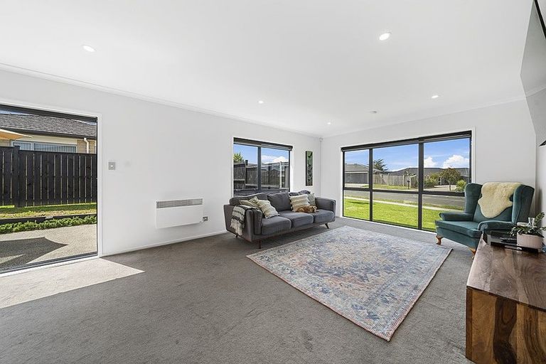 Photo of property in 52 Harriet Johnston Drive, Pokeno, 2402