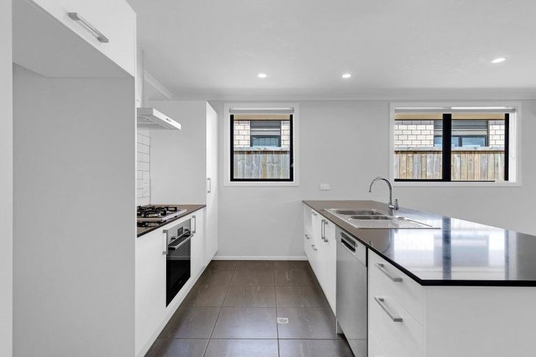 Photo of property in 31 Waruhia Crescent, Rototuna North, Hamilton, 3210