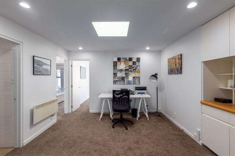 Photo of property in 133 Main Road, Redcliffs, Christchurch, 8081