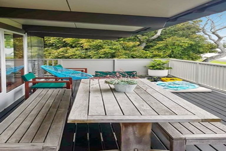 Photo of property in 50 Clark Road, Pahurehure, Papakura, 2113